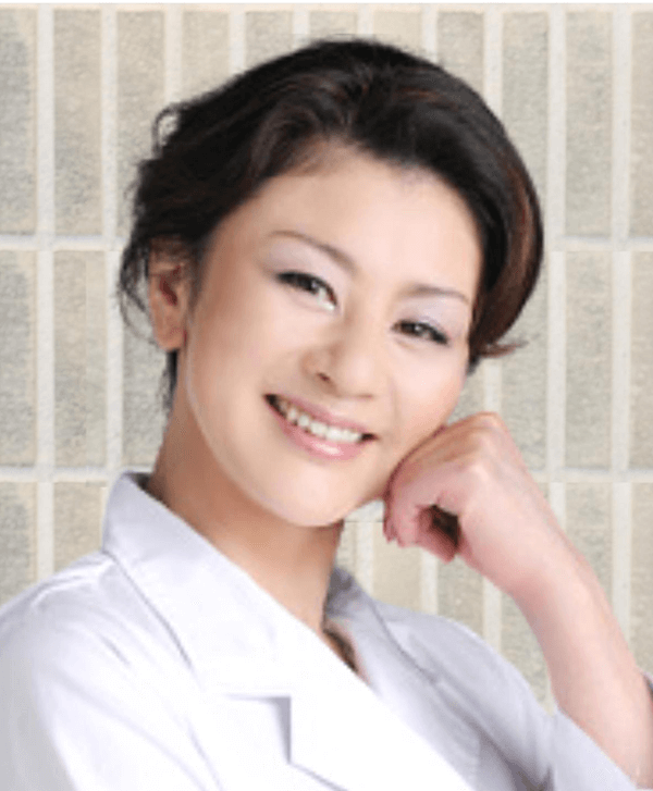 石井苗子